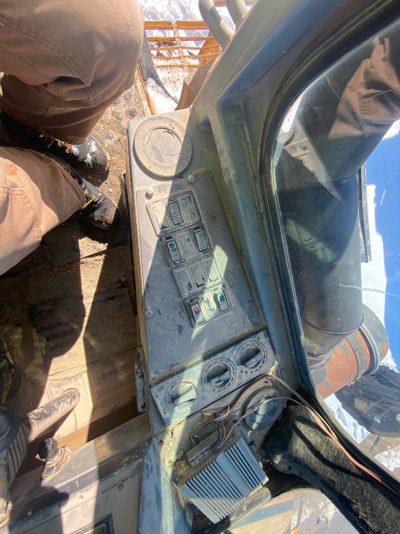 1997 MOXY MT-30 - Image 17